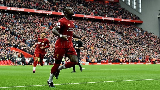 mane celebrating a goal