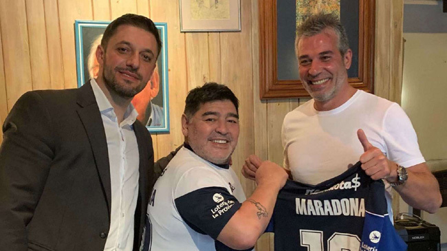 maradona gimnasia coach