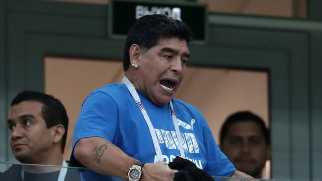 maradona in gallery