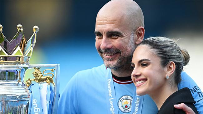 maria guardiola pictured with her father
