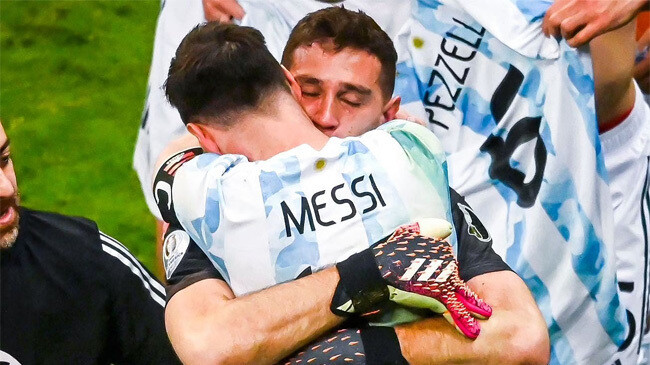 messi and emiliano martinez