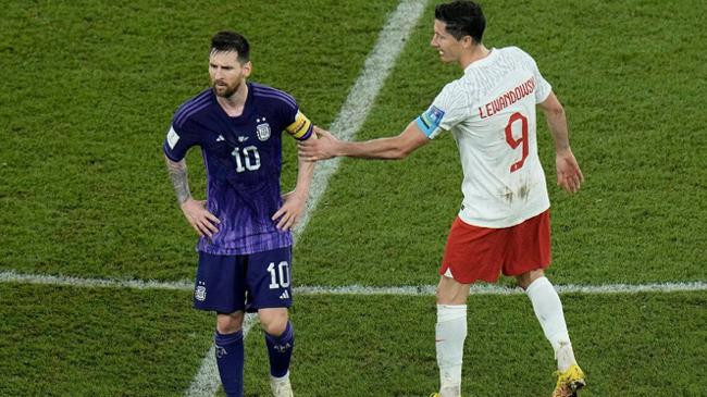 messi and lewandowski