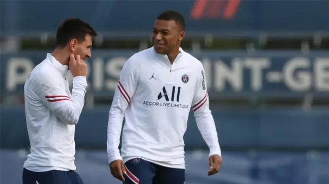 messi and mbappe psg 2
