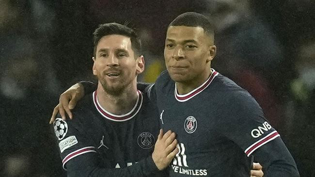 messi and mbappe psg 7