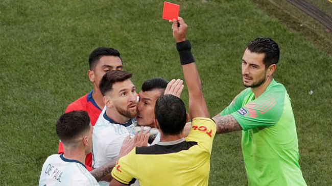 messi and medel were sent off