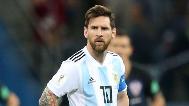 messi argentina sad 3