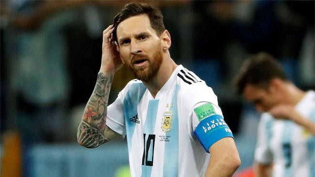 messi argentina sad 5