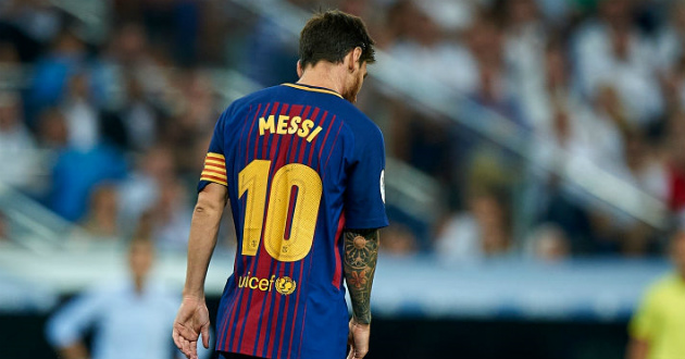 messi did not sign new agreement with barcelona
