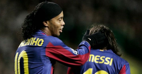 messi is best footballer says ronaldinho