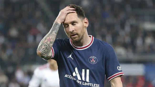 messi psg sad 2