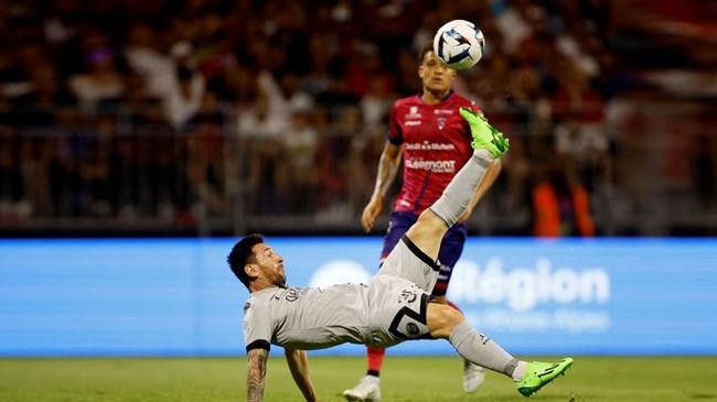 messi s bicycle kick goal