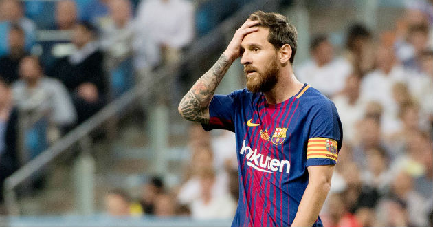 messi sad pic