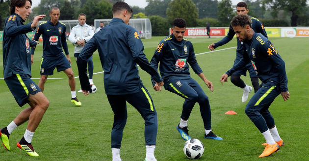 neymar and co in practice for brazil