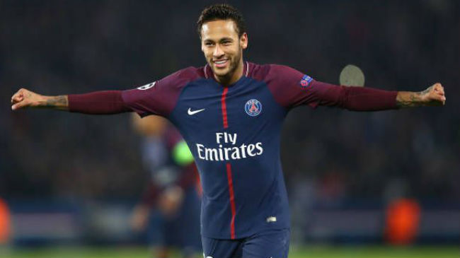 neymar celebrates a goal for psg 2