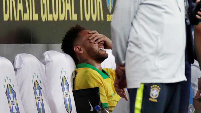 neymar injured again vs quater