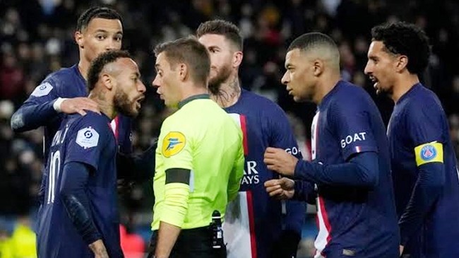 neymar red card