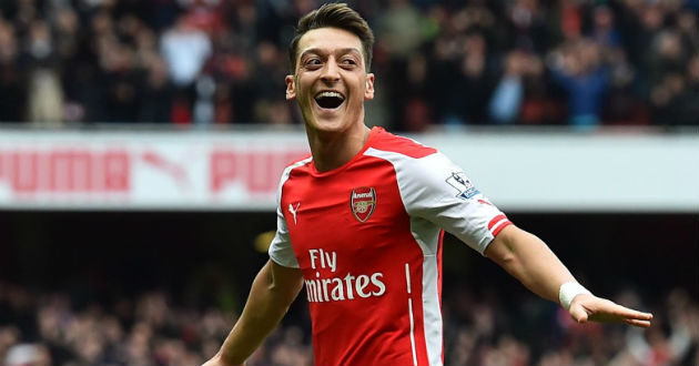 ozil celebrates a goal for arsenal