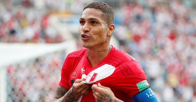 paolo guerrero celebrates a goal