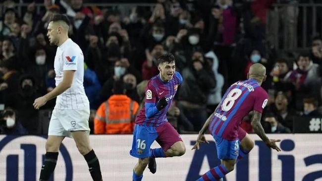 pedri celebrates scoring for barcelona against sevilla