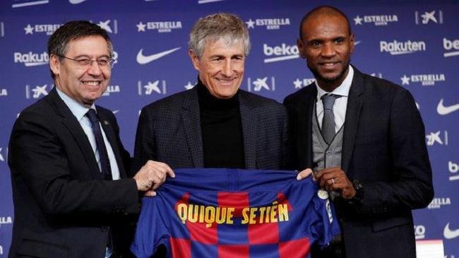 quique setien with barcelona president andsports director