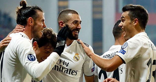 real madrid celebrate a goal against victoria plazen