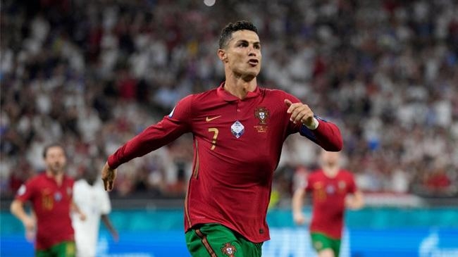 ronaldo portugal 3