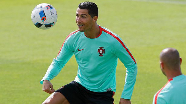 ronaldo portugal training