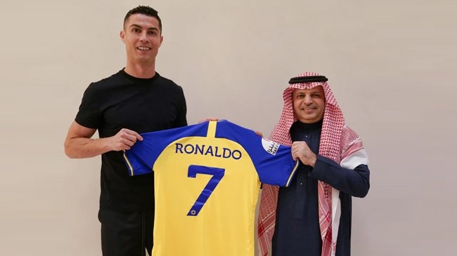 ronaldo with al nassr