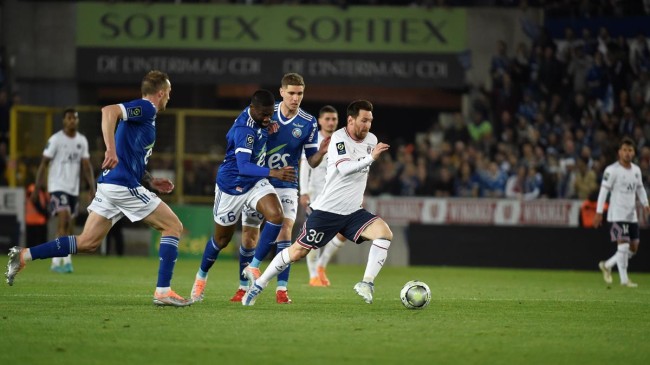 strasbourg complete late comeback against psg 1