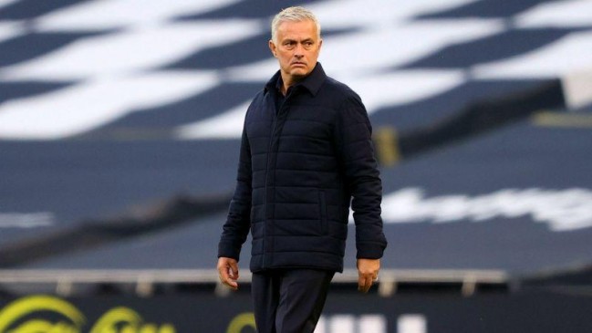 tottenham head coach jose mourinho