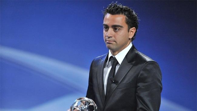 xavi hernandez formal look