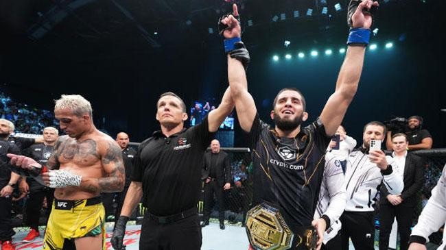 islam makhachev wins lightw