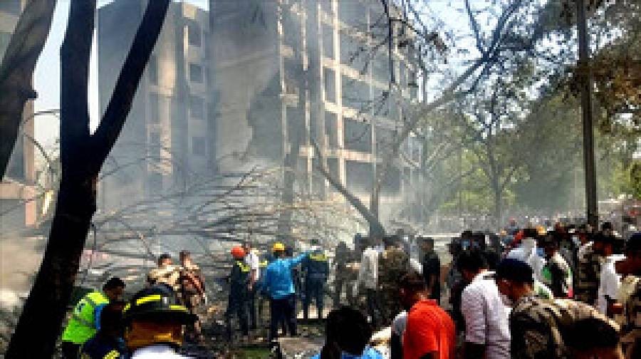 ভারতের গুজরাটে বিমান বিধ্বস্ত: সাবেক মুখ্যমন্ত্রীসহ নিহত ২৪১, বেঁচে গেলেন একজন