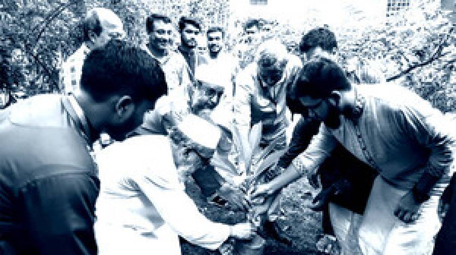 আলিয়া মাদ্রাসায় বিপ্লবী ছাত্র পরিষদের বৃক্ষরোপণ: সবুজ ক্যাম্পাস ও ইতিবাচক রাজনীতির বার্তা