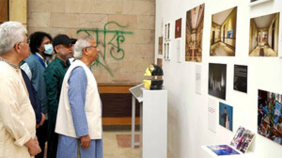 নির্মাণাধীন জুলাই জাদুঘর পরিদর্শন করলেন প্রধান উপদেষ্টা ড. ইউনূস
