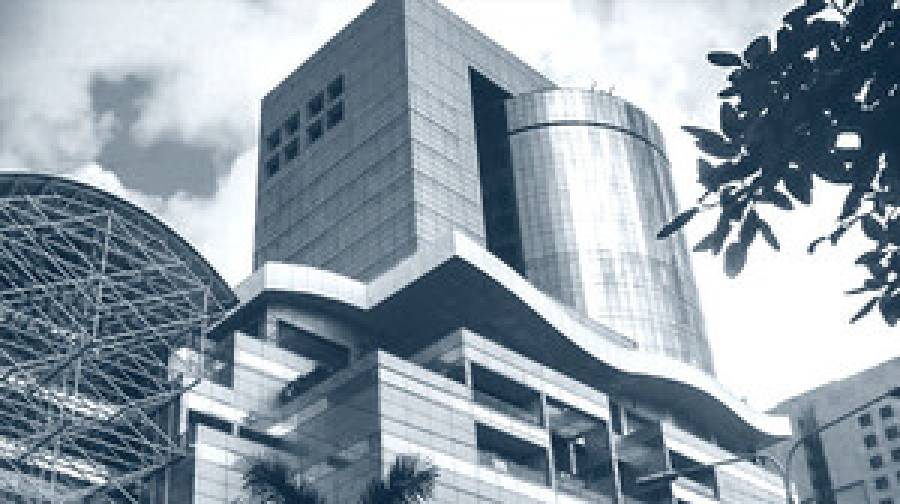 বসুন্ধরা সিটিসহ দেশজুড়ে মোবাইল মার্কেট বন্ধ, চরম ভোগান্তি