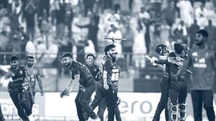 নাটকীয় ফাইনালে বাংলাদেশকে হারিয়ে চ্যাম্পিয়ন পাকিস্তান