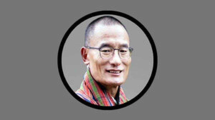 অর্থনীতির পাশাপাশি রাজনীতি: শেরিং তোবগের ঢাকা সফরে নতুন মাত্রা