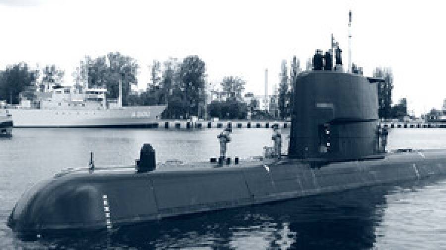 সুইডেনের কাছ থেকে ৩টি সাবমেরিন কিনছে পোল্যান্ড