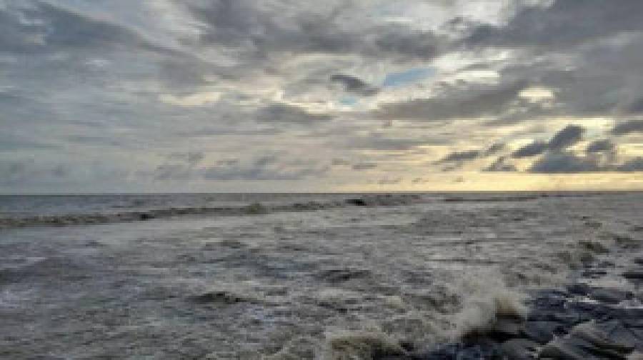 বঙ্গোপসাগরে ঘূর্ণিঝড় ‘ডিটওয়াহ’, সমুদ্রবন্দরগুলোতে ২ নম্বর সংকেত