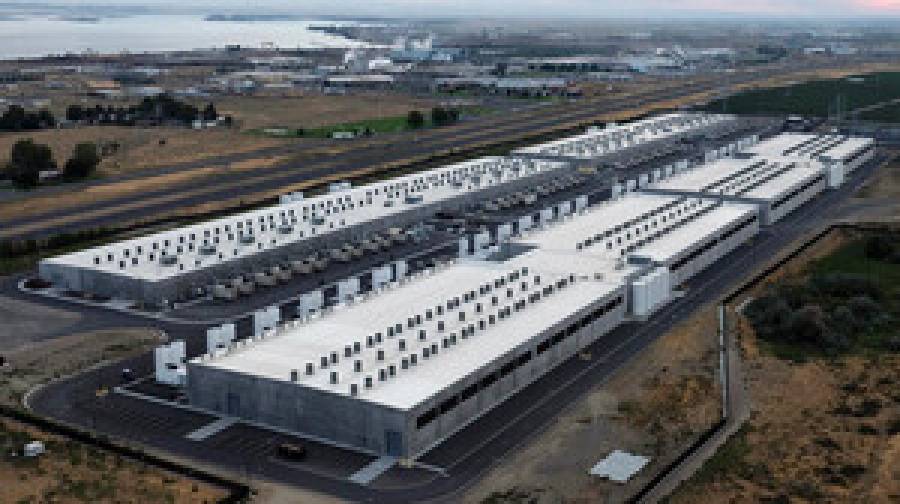 পানীয় জলে বিপজ্জনক নাইট্রেট, অ্যামাজনের ডেটা সেন্টার নিয়ে উদ্বেগ