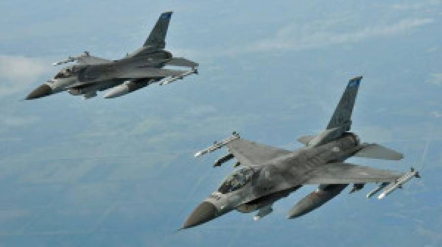 বাহরাইনকে এফ-১৬ যুদ্ধবিমানের সরঞ্জাম দেবে যুক্তরাষ্ট্র