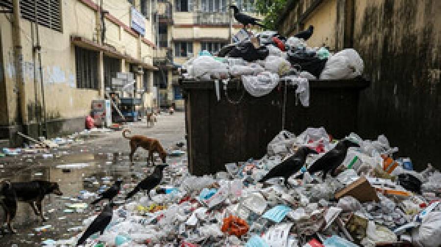 টাকার বিনিময়ে বিক্রি হচ্ছে চিকিৎসা বর্জ্য, ঝুঁকিতে জনস্বাস্থ্য