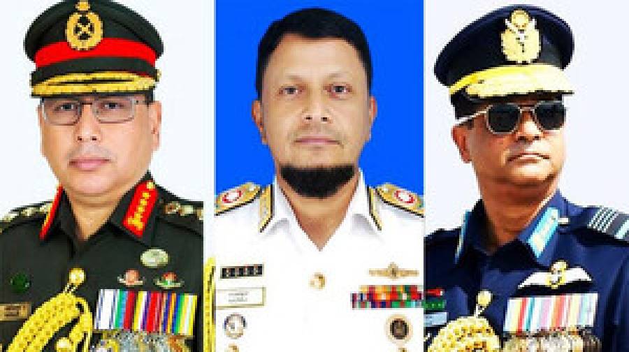 খালেদা জিয়াকে দেখতে এভারকেয়ারে ৩ বাহিনীর প্রধান