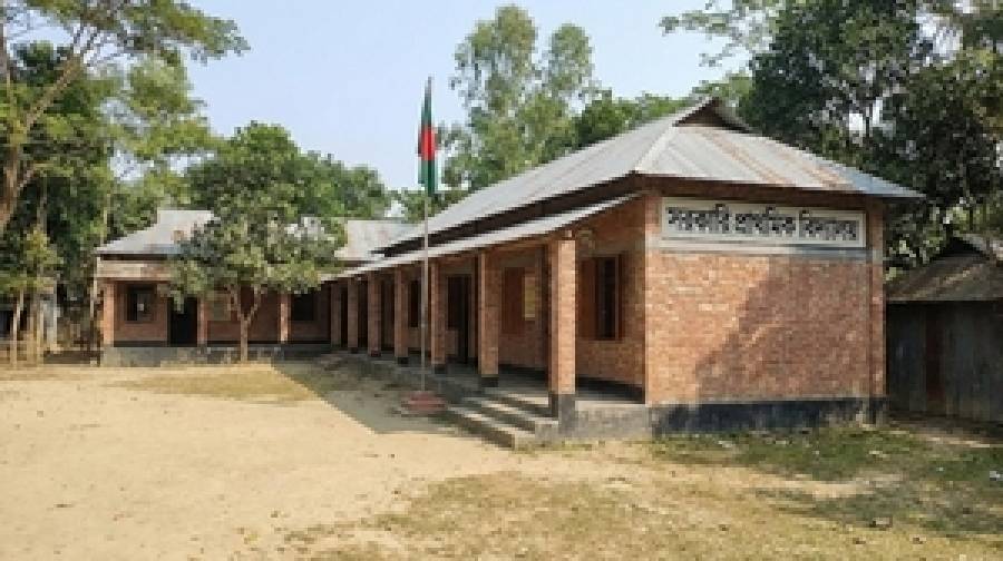 প্রাথমিকের শিক্ষকদের ‘কমপ্লিট শাটডাউন’ কর্মসূচি স্থগিত