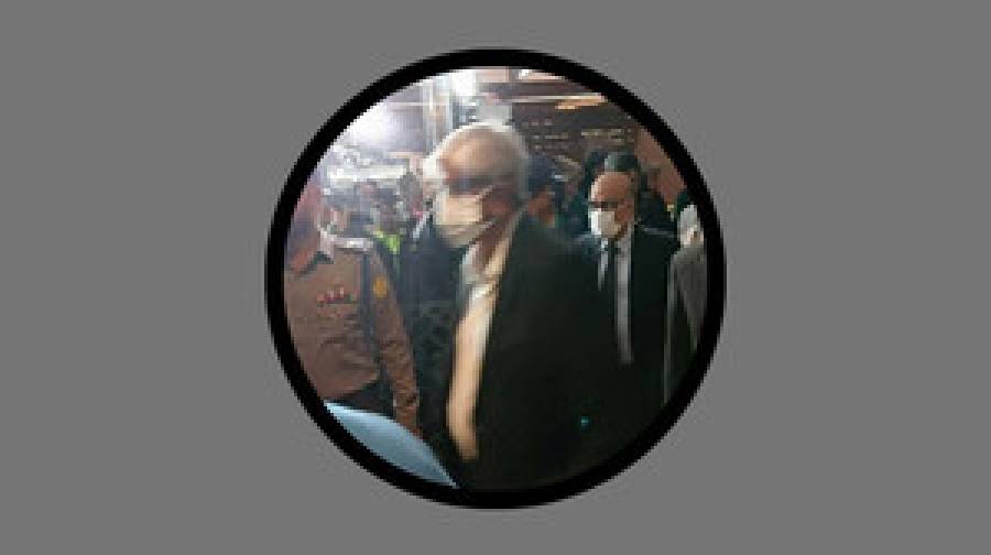 ৬ ঘণ্টা অবরোধের পর পুলিশি পাহারায় সচিবালয় থেকে বের হলেন অর্থ উপদেষ্টা