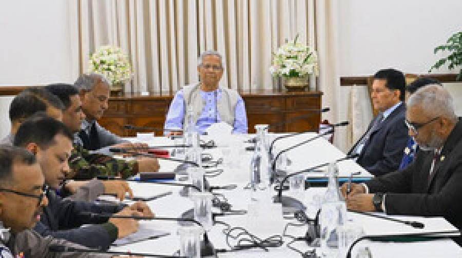 প্রধান উপদেষ্টা: যেকোনো মূল্যে আইনশৃঙ্খলা পরিস্থিতি স্বাভাবিক রাখতে হবে