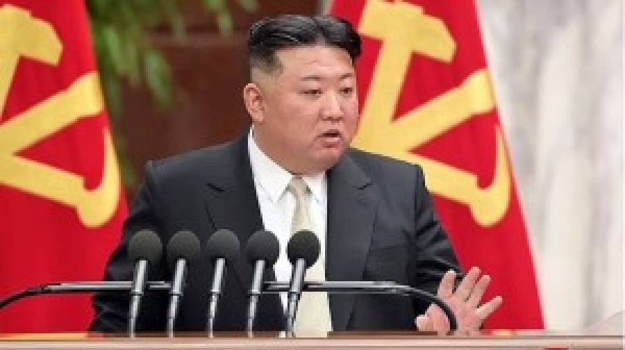 যুদ্ধের প্রস্তুতি যাচাইয়ে দূরপাল্লার ক্রুজ ক্ষেপণাস্ত্র ছুড়ল উত্তর কোরিয়া!