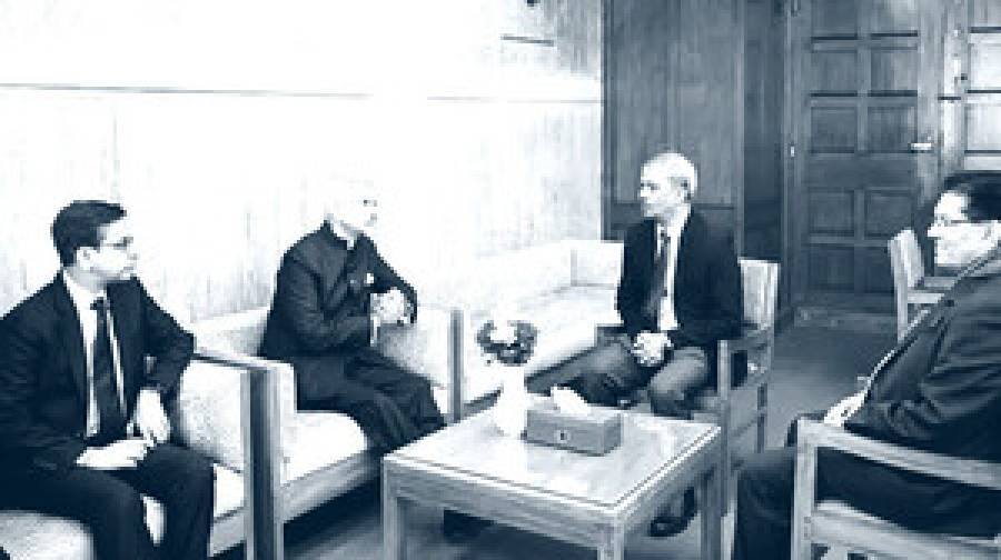 খালেদা জিয়ার জানাজায় আসা বিদেশি অতিথিদের সঙ্গে উপদেষ্টাদের সাক্ষাৎ