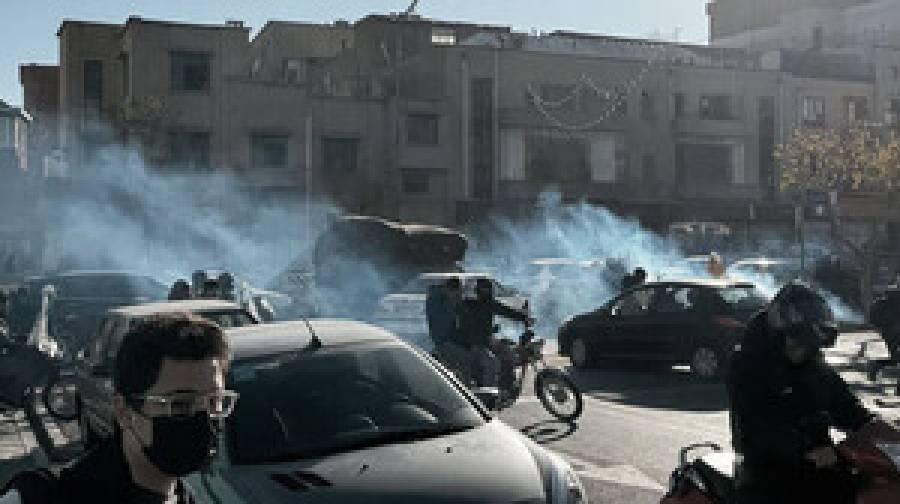 ইরানে বিক্ষোভ ছড়িয়েছে ২৭ প্রদেশে, ৩৬ জন নিহত